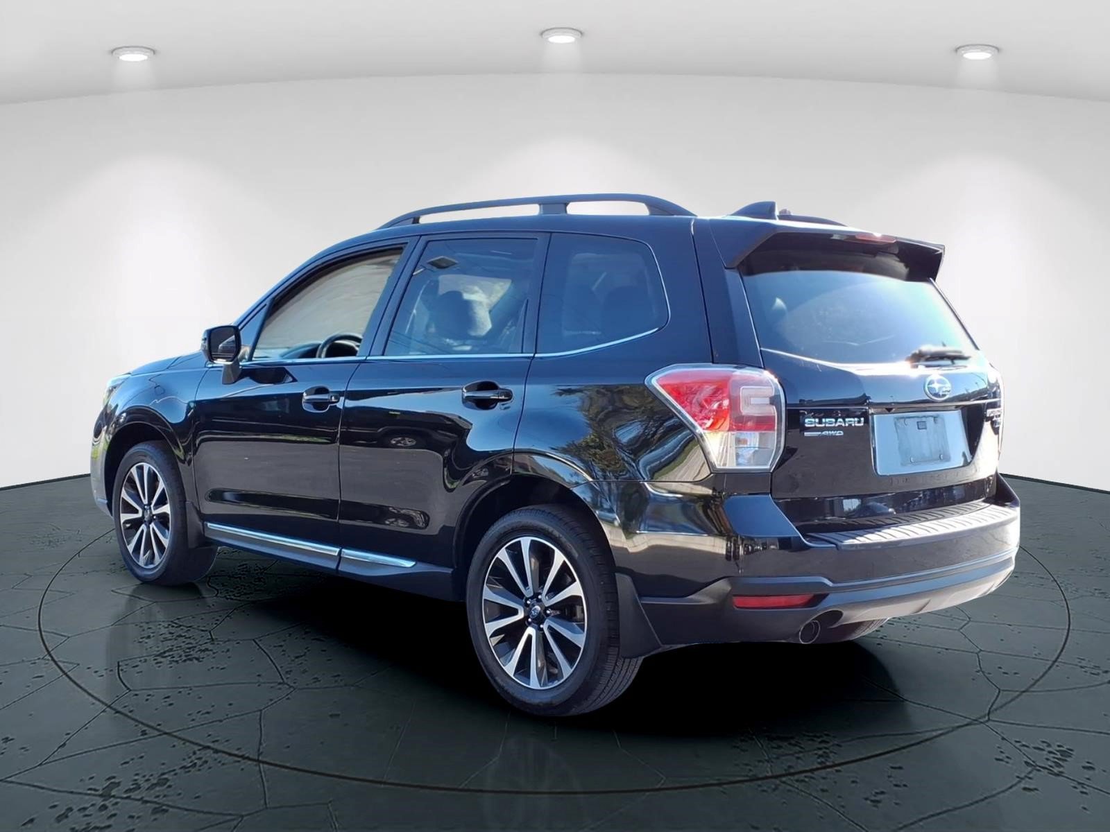 Used 2017 Subaru Forester 2.0XT Touring AWD/4WD image 5