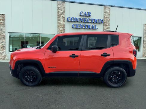 Used 2018 Jeep Renegade Sport w/ Power & Air Group AWD/4WD image 2