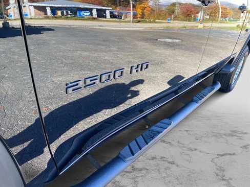 Used 2025 Chevrolet Silverado 2500 LT w/ Convenience Package image 10