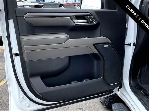 Used 2024 Chevrolet Silverado 1500 ZR2 w/ Technology Package image 21