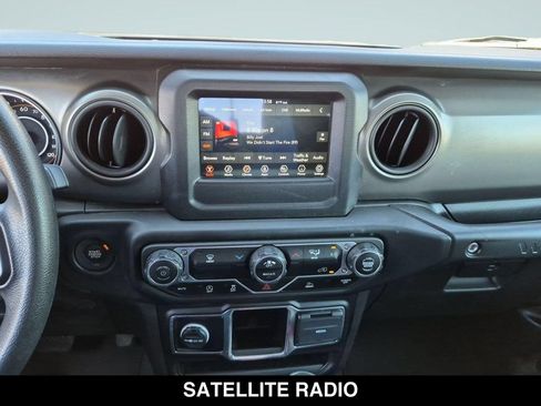 Used 2023 Jeep Wrangler Unlimited Sport AWD/4WD image 25