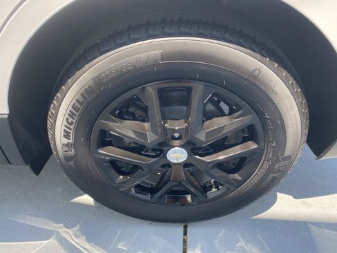 Used 2022 Chevrolet Equinox LT FWD image 10