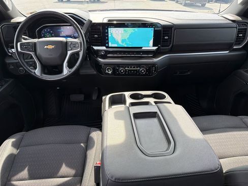 Used 2022 Chevrolet Silverado 1500 LT image 22
