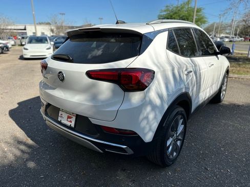 Used 2020 Buick Encore GX Essence w/ Experience Buick Package FWD image 10