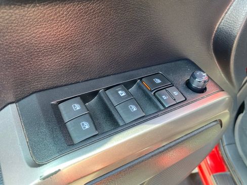 Used 2021 Toyota Tacoma SR5 w/ Technology Package AWD/4WD image 13