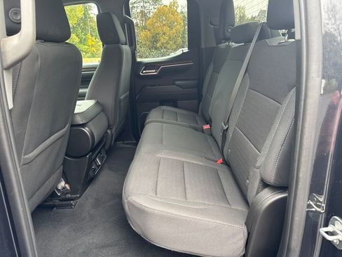 Used 2023 Chevrolet Silverado 1500 LT image 23