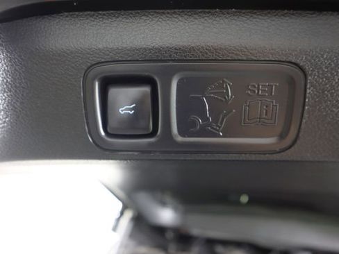 Certified 2020 Ford Expedition Platinum image 64