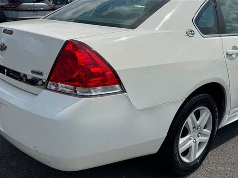 Used 2009 Chevrolet Impala LS FWD image 23