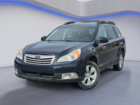 Used 2012 Subaru Outback 2.5i Premium w/ All-Weather Pkg AWD/4WD image 2