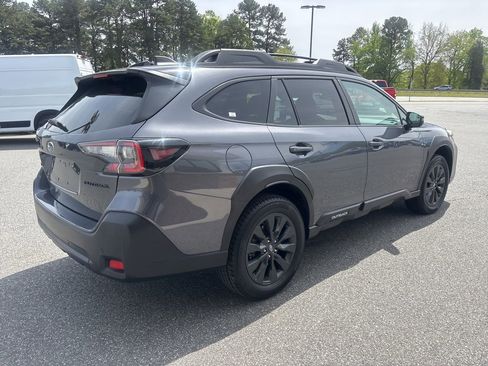 Used 2025 Subaru Outback Onyx Edition image 8