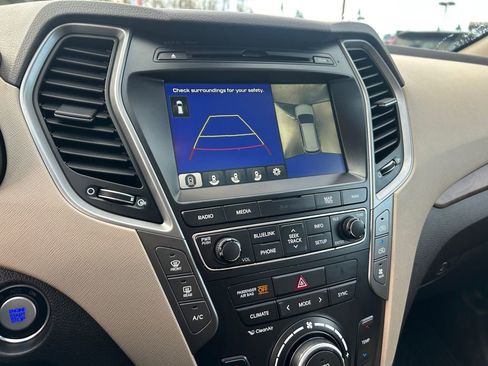 Used 2018 Hyundai Santa Fe Limited image 19