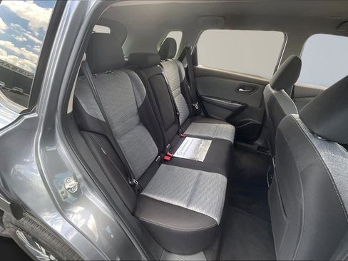 Used 2023 Nissan Rogue SV image 26