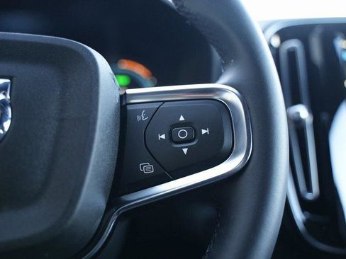 Used 2023 Volvo XC40 Recharge Ultimate image 79