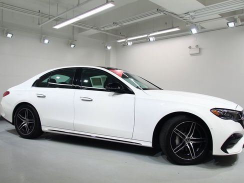 Certified 2026 Mercedes-Benz E 350 4MATIC Sedan image 13