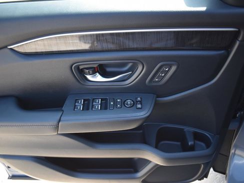 Used 2023 Honda Pilot Elite image 25