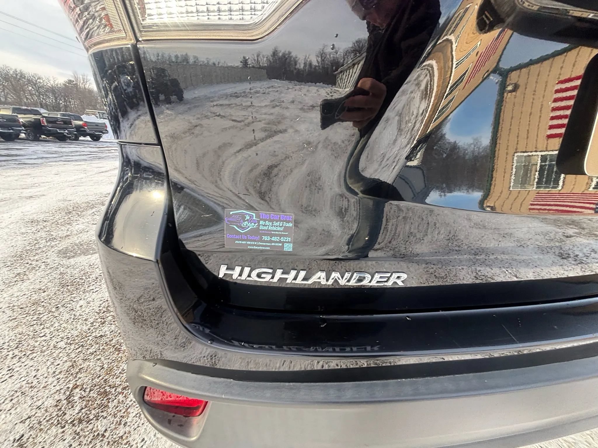 Used 2018 Toyota Highlander LE w/ Carpet Mat Package (TMS) AWD/4WD image 39
