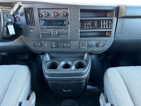 Used 2019 Chevrolet Express 3500 LS image 25