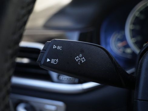 Used 2019 BMW 750i xDrive image 51