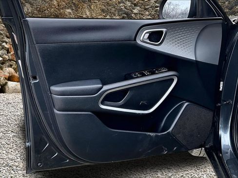 Used 2023 Kia Soul LX w/ Option Group 015 image 20