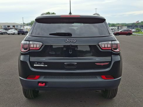 Certified 2022 Jeep Compass Trailhawk w/ Sun and Sound Group AWD/4WD image 5