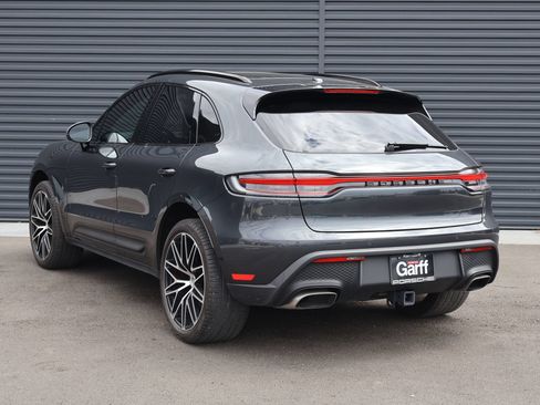 Certified 2023 Porsche Macan AWD/4WD image 3
