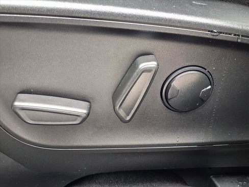 Used 2023 Ford Escape Active image 10