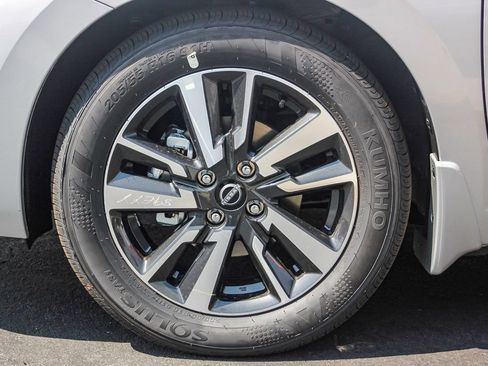 New 2025 Nissan Versa SV w/ Trunk Package image 11