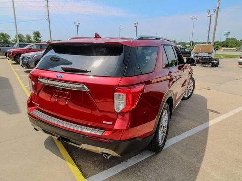 Used 2020 Ford Explorer Limited w/ Class III Trailer Tow Package AWD/4WD image 3