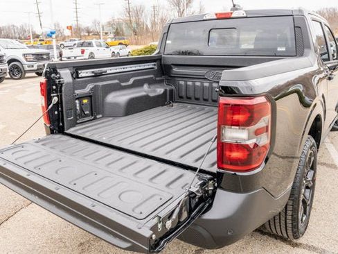 New 2026 Ford Maverick Lariat w/ Black Appearance Package image 8