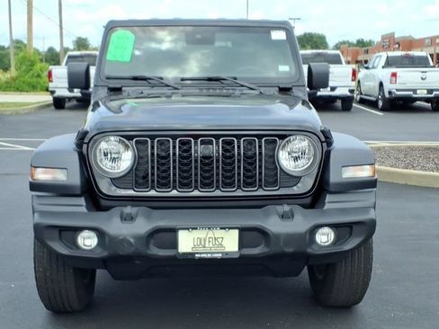 Used 2024 Jeep Wrangler Sport AWD/4WD image 32