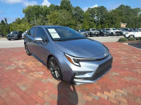 Used 2024 Toyota Corolla SE FWD image 5