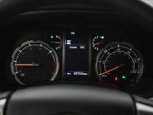 Used 2022 Toyota 4Runner Limited image 23