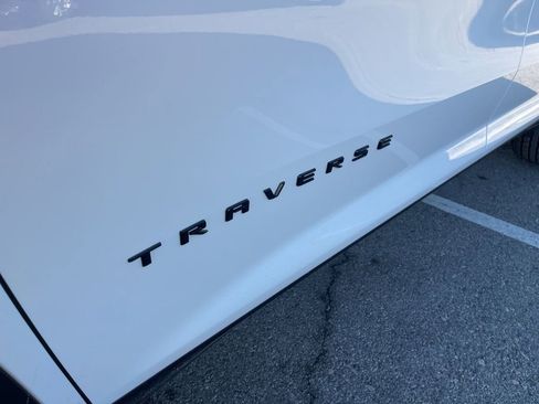 New 2026 Chevrolet Traverse Z71 w/ Enhanced Driving Package image 9