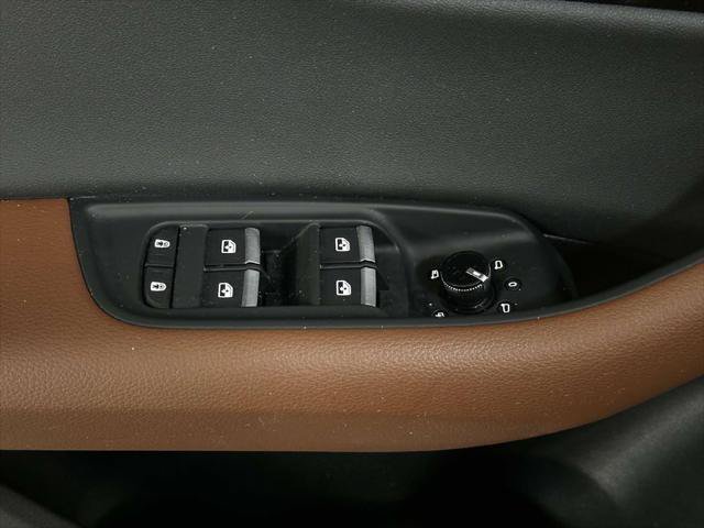 Used 2023 Audi Q8 Premium AWD/4WD image 14