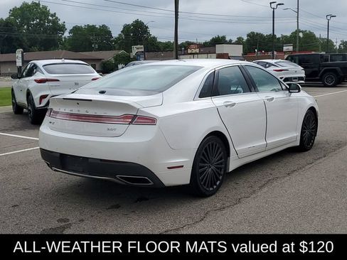 Used 2017 Lincoln MKZ Reserve FWD image 4