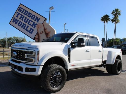 Used 2025 Ford F450 Platinum AWD/4WD image 1