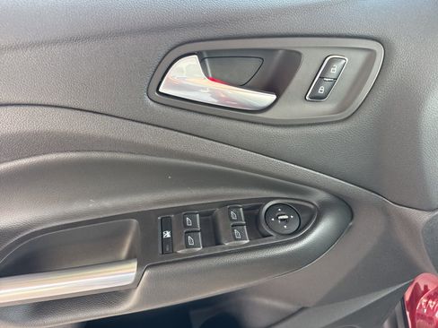 Used 2014 Ford C-MAX Energi SEL w/ Equipment Group 303A image 20