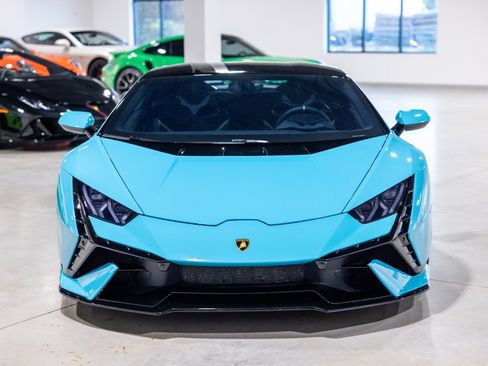 Used 2024 Lamborghini Huracan Tecnica RWD image 11