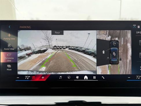 Used 2025 BMW 540i xDrive image 18