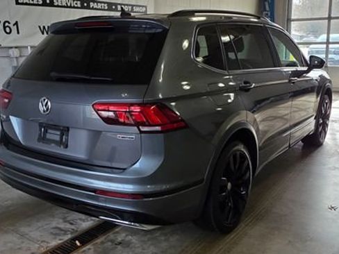 Used 2021 Volkswagen Tiguan SE R-Line image 7