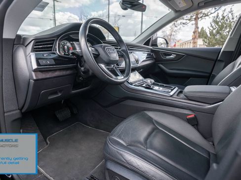 Used 2021 Audi Q8 Premium w/ Black Optic Package image 11