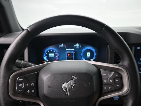 Used 2025 Ford Bronco Badlands AWD/4WD image 12