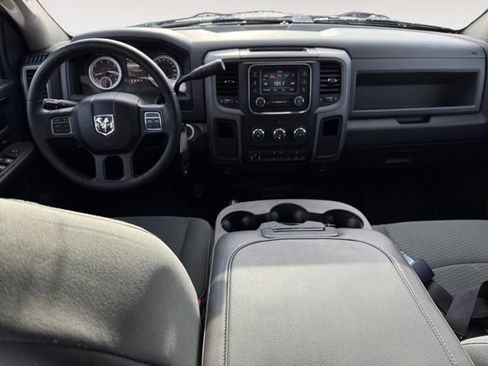 Used 2015 RAM 2500 Tradesman w/ Chrome Appearance Group image 11