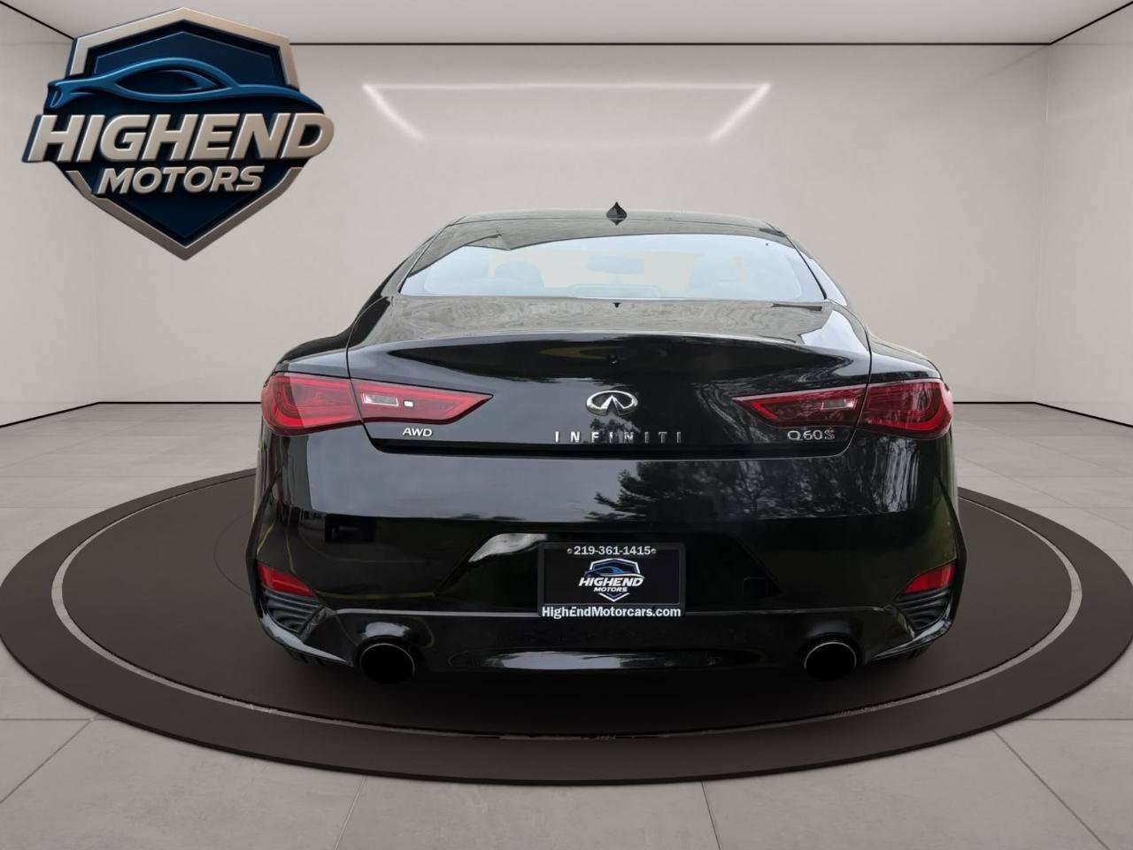 Used 2017 INFINITI Q60 Red Sport 400 AWD/4WD image 5