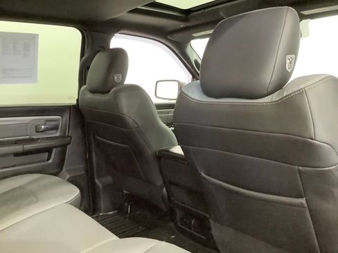 Used 2018 RAM 2500 Power Wagon w/ Luxury Group image 32