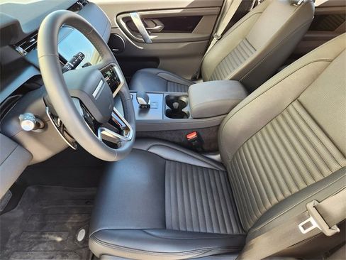 Used 2025 Land Rover Discovery Sport S image 13