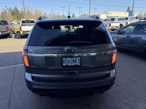 Used 2014 Ford Explorer XLT w/ Equipment Group 202A image 5