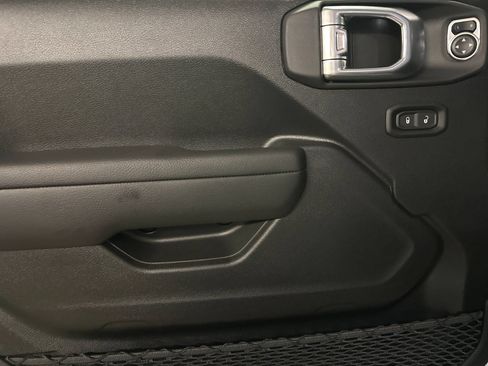 New 2026 Jeep Wrangler Unlimited Rubicon AWD/4WD image 10