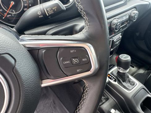 Used 2020 Jeep Gladiator Overland w/ Trailer Tow Package image 23