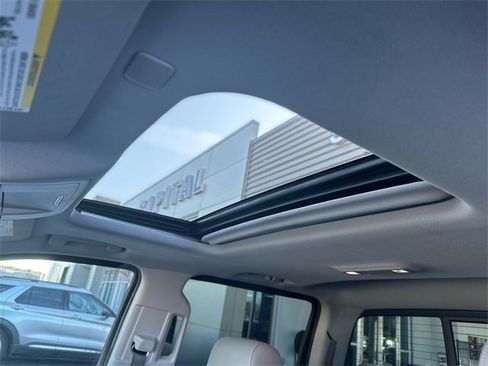 Used 2018 Chevrolet Silverado 1500 LTZ w/ Sport Package image 22